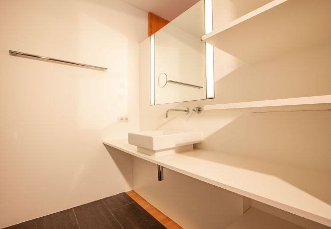 Bathroom Natali`s Studio 53 im  Bonawinkel Bathroom with sink in Natali's Studio 53 in Bonawinkel