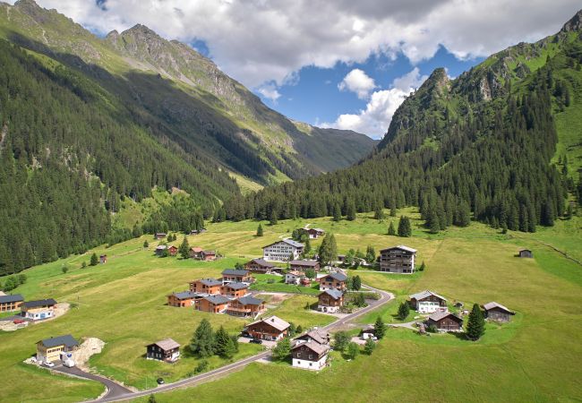 Ferienhaus in Gargellen - Alm-Lodge Montafon 6 | Ski-in-out | 5806  Ferienhaus in Gargellen - Alm-Lodge Montafon 6 | Ski-in-out | 5806